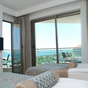 Familien-Zimmer mit Kingsize-Bett